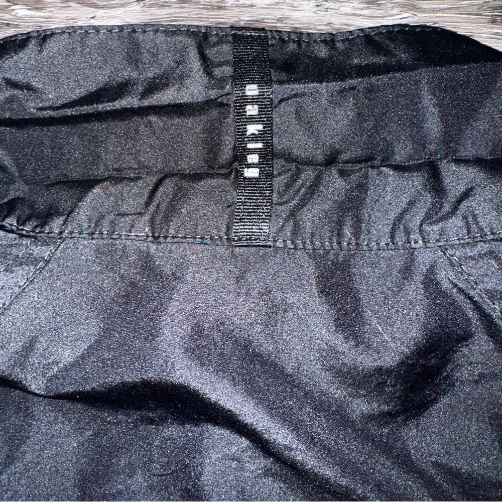 OAKLEY Black Lightweight Windbreaker Jacket with Logo - Picture 4 of 8